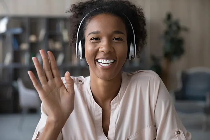 Female customer service rep speaking with client