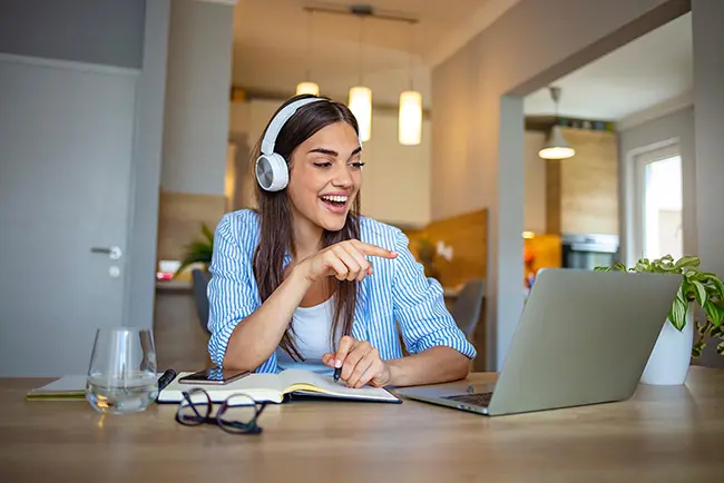 professional-woman-using-voip-features-on-computer